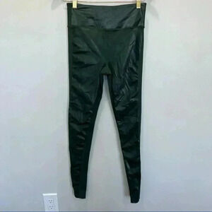 Peach leggings size M